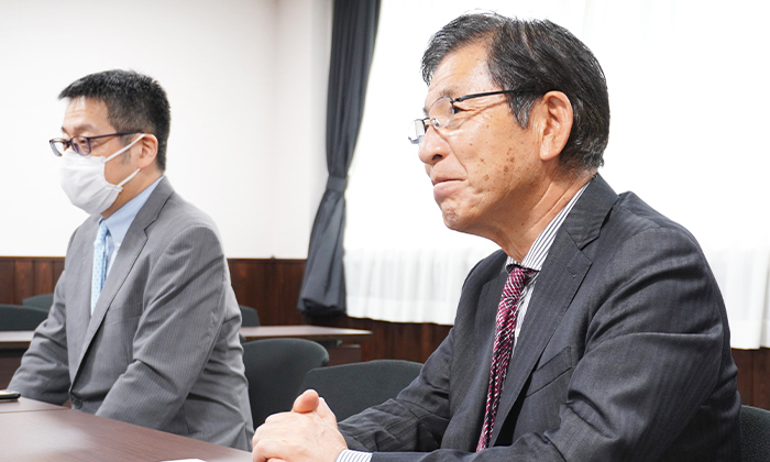 長船健二　取締役/最高科学顧問・石切山俊博　代表取締役社長